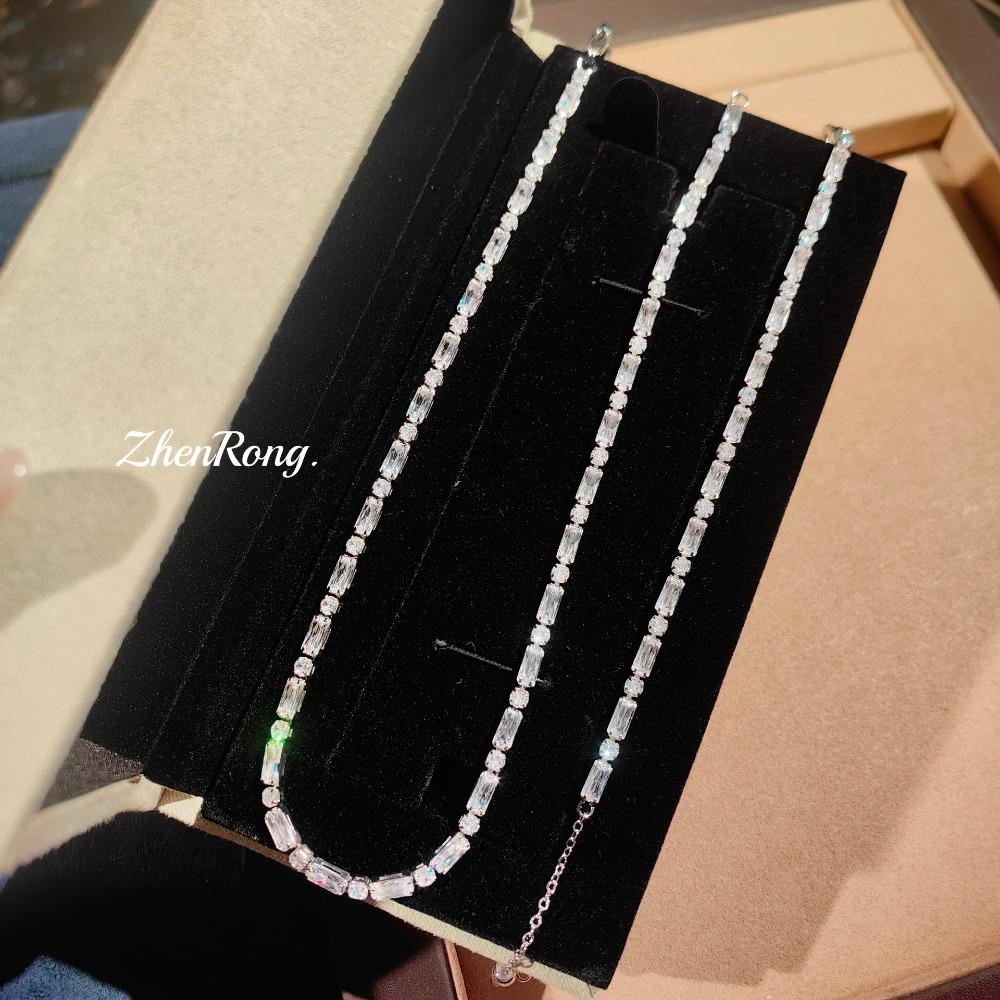 

Adjustable Choker Necklace Minimalist Design Short Chain with Starry Sky Pattern for Women