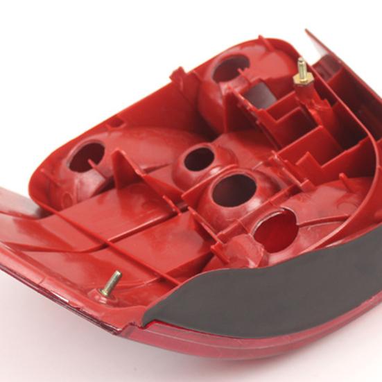 LED zadní světlo Přímá náhrada pro modely 1999-2005 LED brzdová a směrová světla Snadná instalace Bezpečnost vozu Zadní světlo