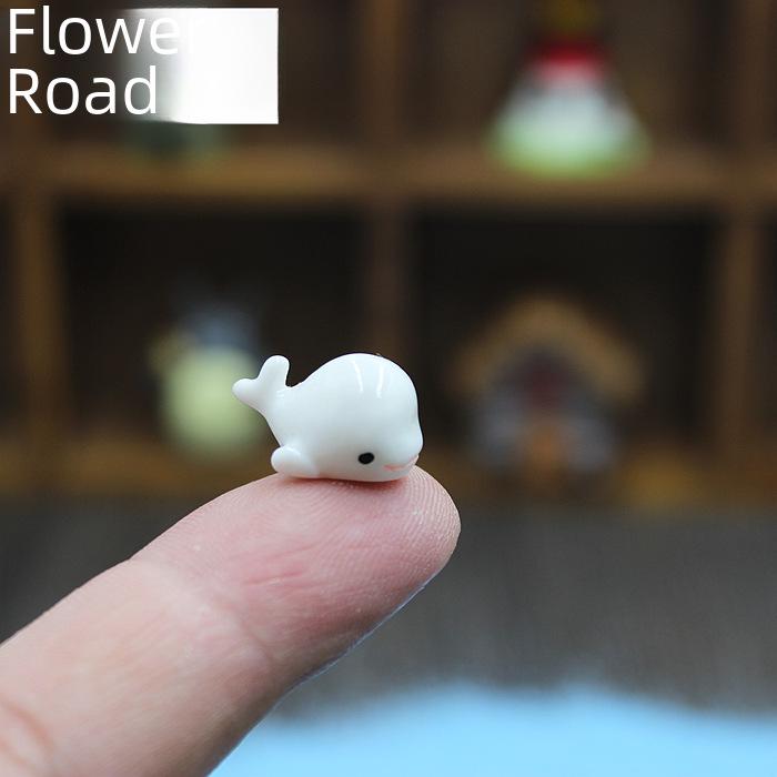 Beluga Moss Resin Ornaments: Eco-bottle Landscaping Accessories