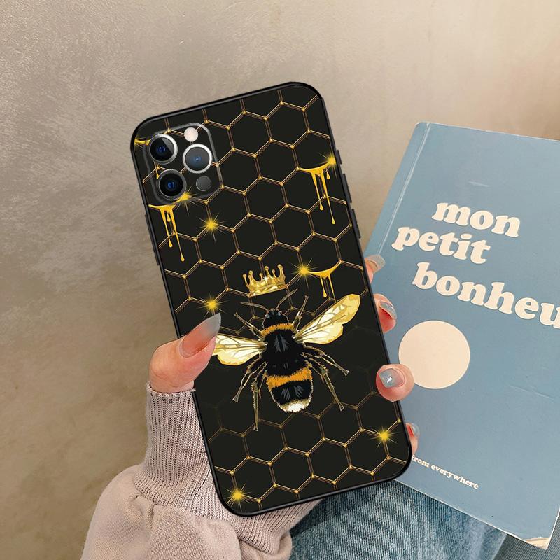 

Honeycomb Honey Bee Case For iPhone 17 Air 16 15 14 13 11 12 Pro Max 13 mini XR 15 16 Plus 16e Back Cover Shell iPhone 14 Plus