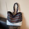 Large capacity lightweight cloth bag women's new retro plaid tote bag autumn and winter commuter casual shoulder bag