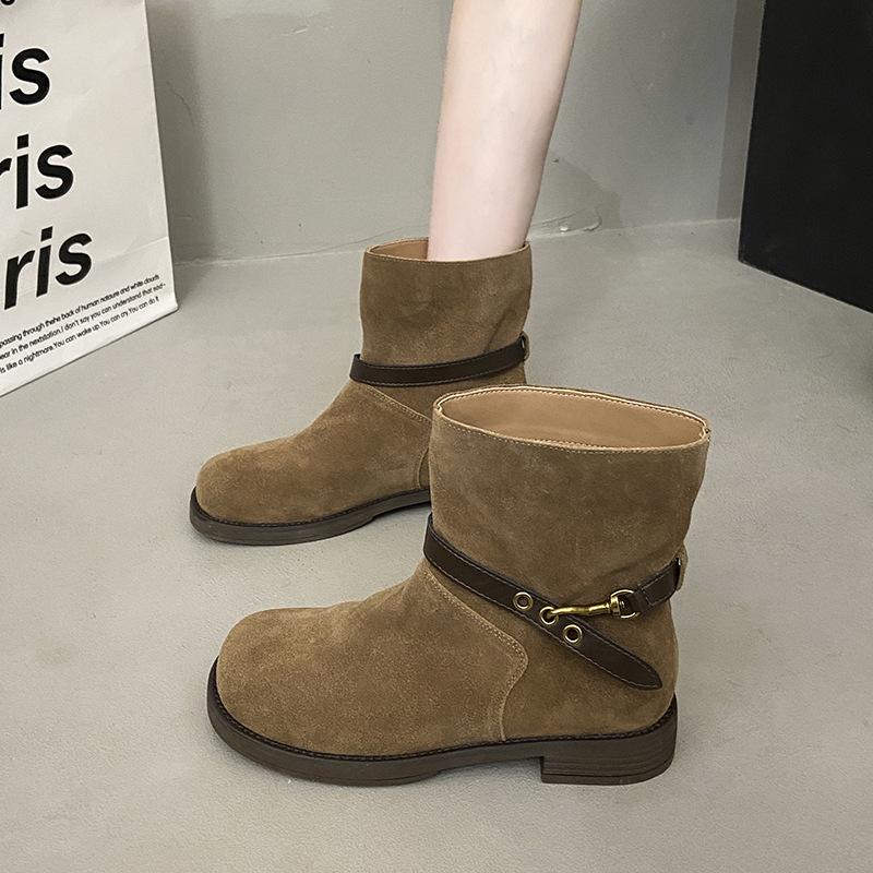 Women's new autumn and winter Martin boots, retro medium tube stacking boots, thin fashion boots, thick heel flat bottom short boots.