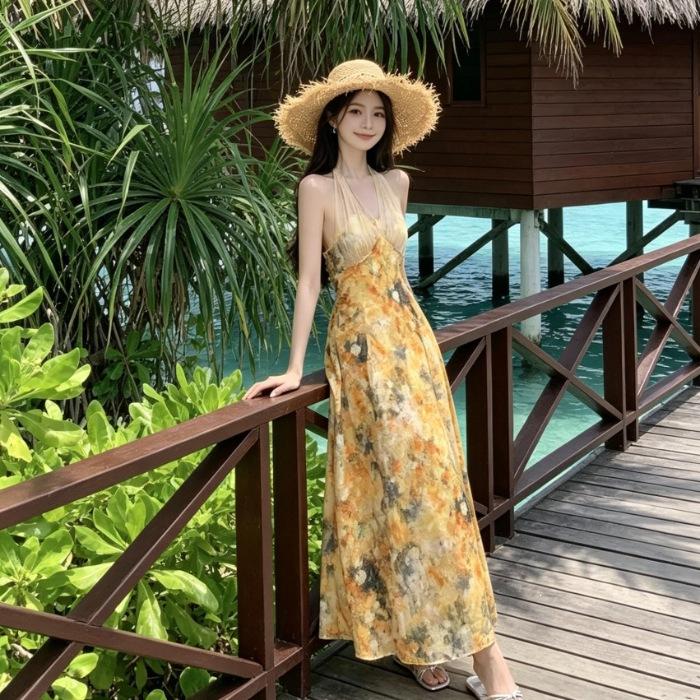 Celebrity Gentle Garden Yellow Neck Dress Oil Painting Dress Dopamine Island Bright Beach Seaside Vacation