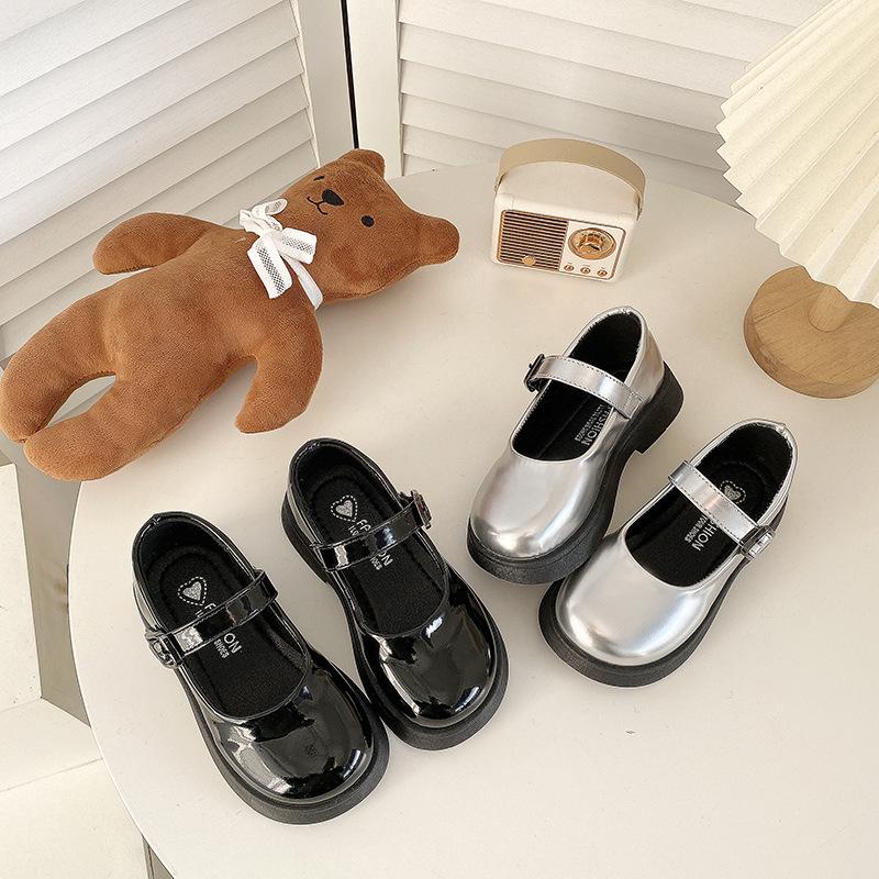 Spring and Autumn New Fashion Girls Versatile Comfortable Soft-soled Leather Shoes