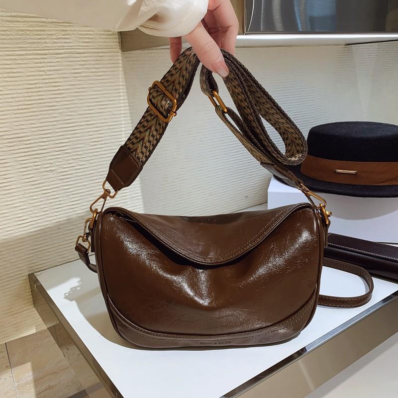 

2026 New Trendy Commuter Cross-body Bag Women s Texture Underarm Fashionable Dumplings Niche Shoulder one size какао коричневый