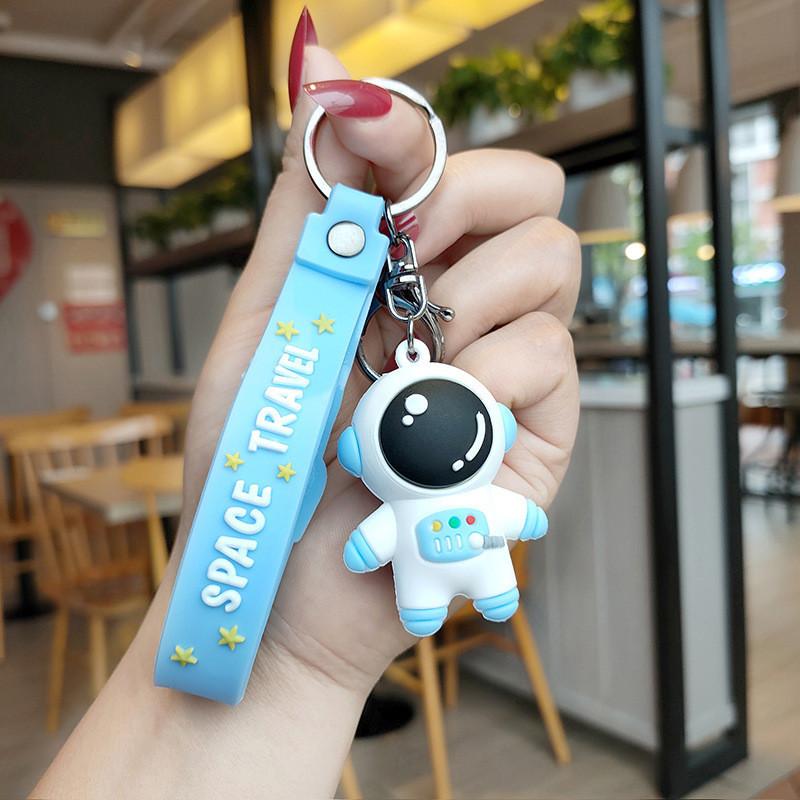 Adorable Cartoon Astronaut Silicone Keychain Cute Couple Bag Charm Creative Gift