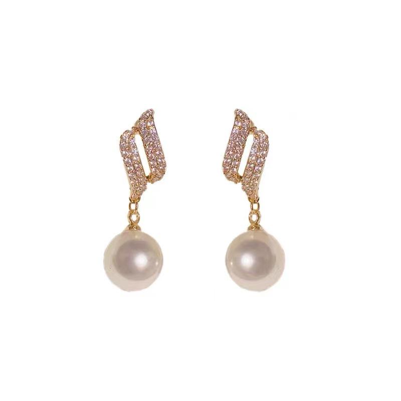 

2023 Trend: Versatile Two-Way Pearl Earrings – Chic & Fashionable золотой