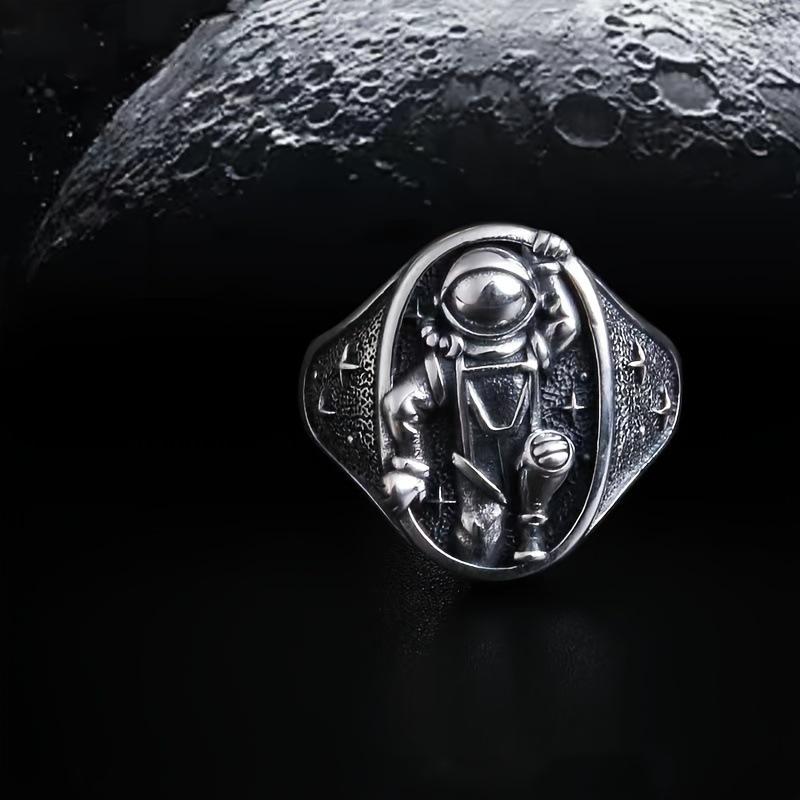 Astronaut Ring Fashionable and Simple