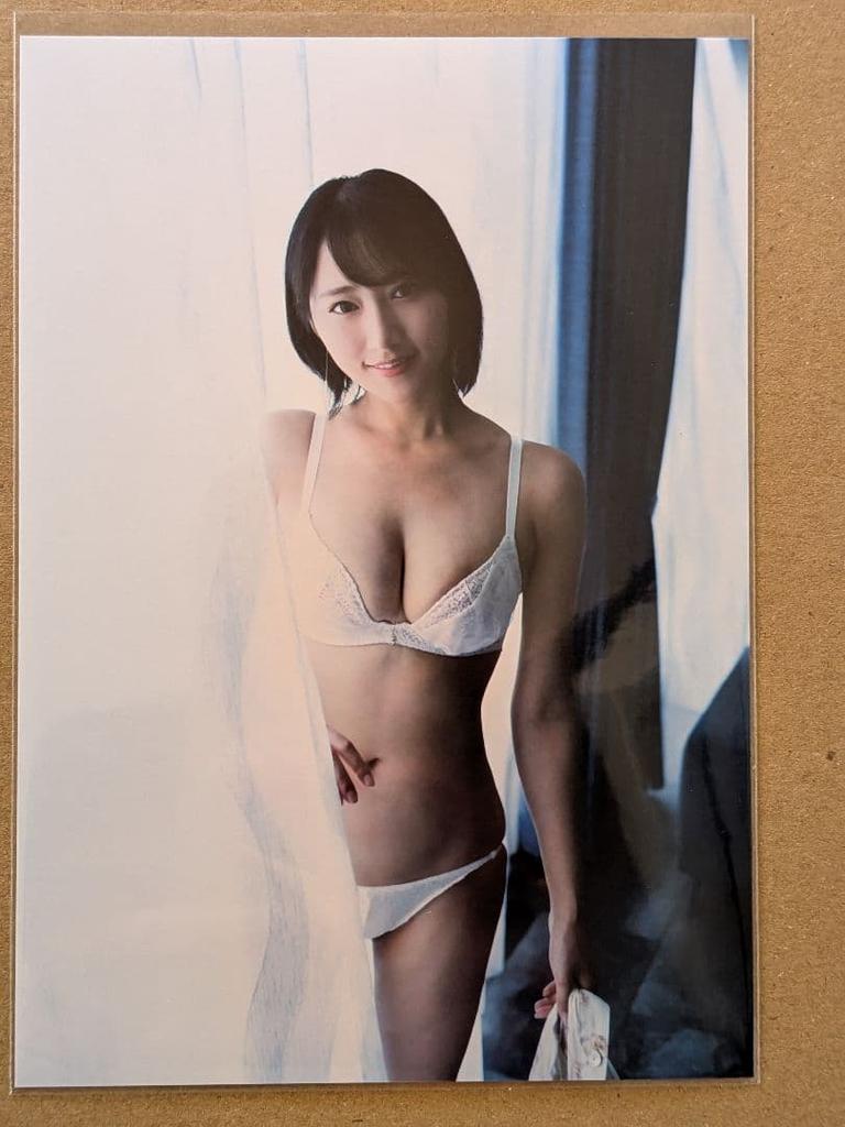 [USED] Kawase Moe 2nd DVD Bonus 10 Photos, 1 Autographed