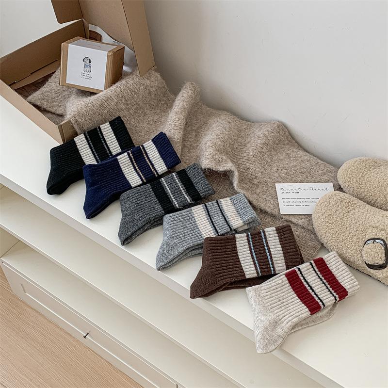 Grey-toned Women's Autumn and Winter Woolen Socks, Thickened and Warm Pile Socks, Striped and Color-blocked Winter Woolen Long Socks