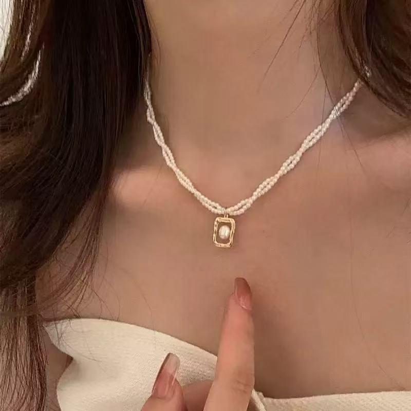 Glänzende Diamant-Schmetterling-Perlenkette: Damen Retro Würziges Mädchen Luxus Schlüsselbein Kette