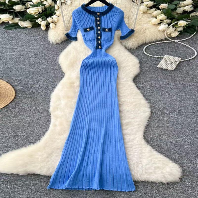 

Short Sleeve French Denim Patchwork Knitted Dress with Round Neck and Slimming Waist Medium