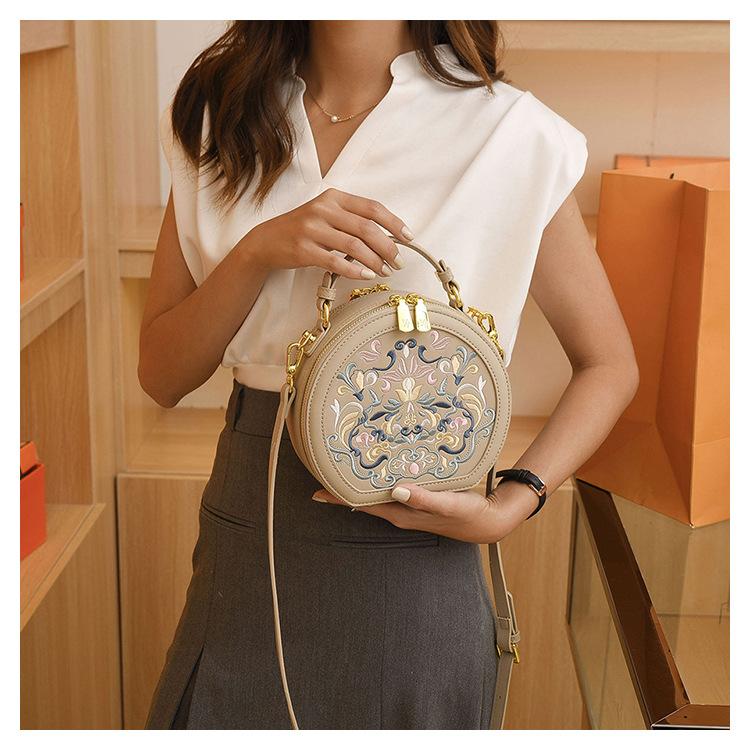 Bolsas Bolsas Transversais Femininas Primavera 2025 Novo Estilo Chinês Bordado Bolsas de Mão High-end Novo Estilo Chinês Moda Pequena Bolsa Redonda