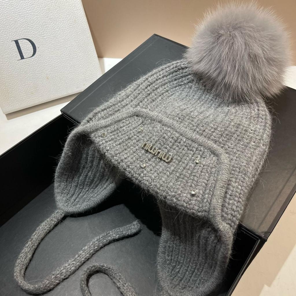 Iceland Big Fox Hairball Rabbit Hair Ear Protection Hat Winter Light Luxury Rhinestone Min Velvet Warm Knitted Hat Women