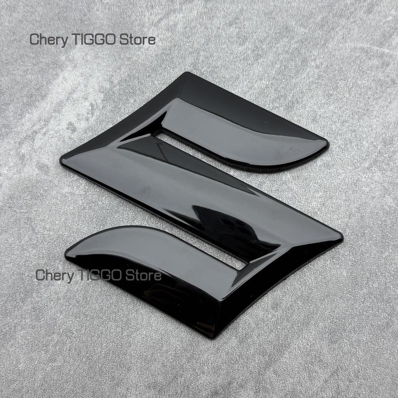 Car Front Grille Hood Bonnet Emblem Rear Trunk Badge Logo Sticker For SUZUKI SX4 S Cross SWIFT Alto Alivio Landy Jimny iM 4 iK 2