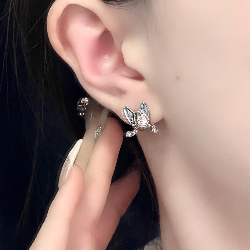 Premium Cat Stud Earrings Female Niche Design Earrings Cold Wind French G Personality Sweet Cool Wind Earrings