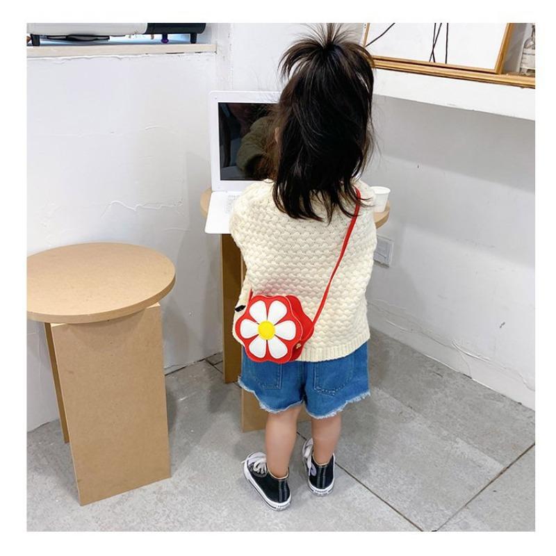 Candy color children's small bag fashionable and cute mini flower shape princess messenger bag baby change bag