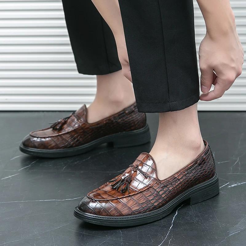Men's Thick Bottom Shoes Men slip on Dress Leather Shoes outdoor Male Brogue Business Formal Shoe Wedding party men Shoes
