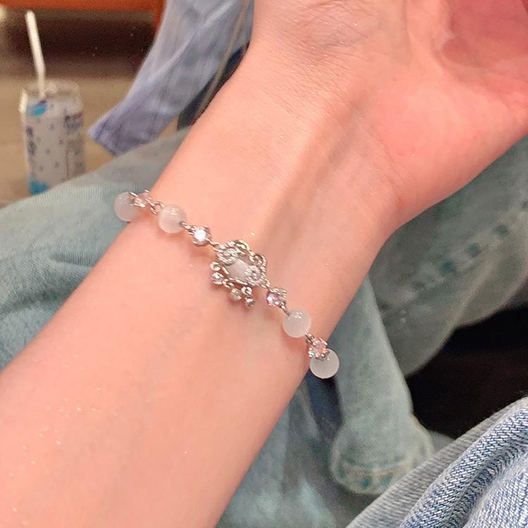 Chinese Cat's Eye Safety Lock Bracelet with Zirconia: National Style Pull-Type Jewelry for Women