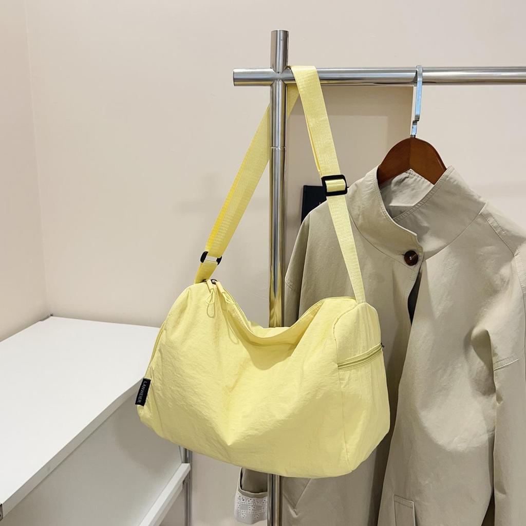 Women's 2025 Trendy Large Capacity Crossbody Pillow Bag – Versatile Casual Travel Shoulder Bag