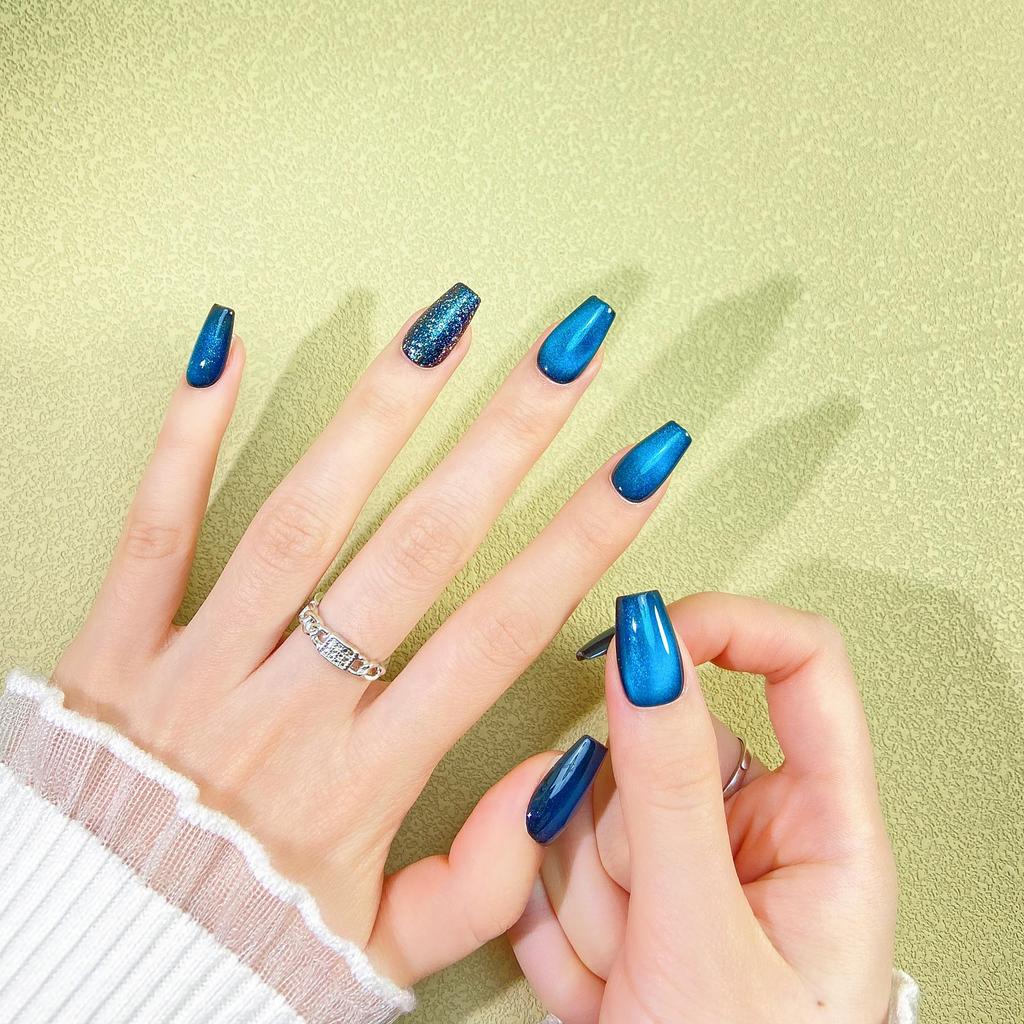 Pure Handmade Deep Sea Blue Cat Eye Nails - Stylish Long Ladder Manicure, Skin-Brightening & Eye-Catching, Popular Internet Celebrity Style