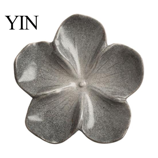 Cherry Blossom Dip Dish Sauce Dish, Ceramic Sushi Soy Dipping Bowl, Small Japanese Style Decorative Seasoning Appetizer Serving Plates for Kitchen