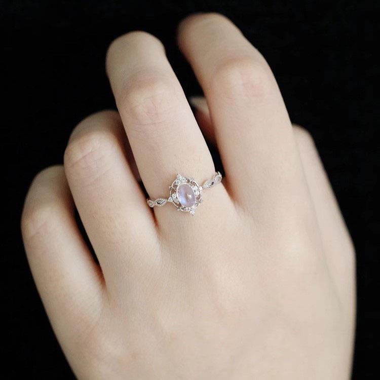 Women's Adjustable Moonstone Band Ring - Light Luxury & Retro Style, Personalized Open Design for Index Finger