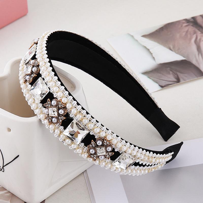 Korean Rhinestone Pearl Hair Clip Headband: Non-Slip, Fashionable, Versatile Accessory for Face Washing and Styling