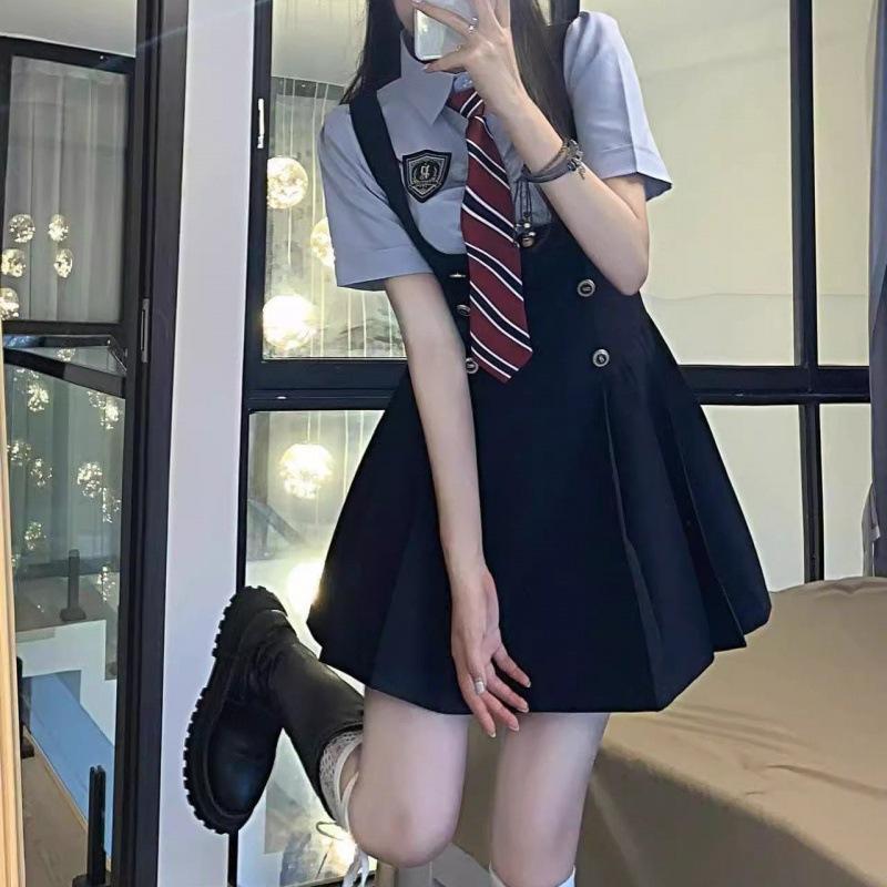 

Large size fake two-piece dress for women s summer new academic style short sleeves, waist and thin temperament a-word skirt M (recommended within 50kg)
