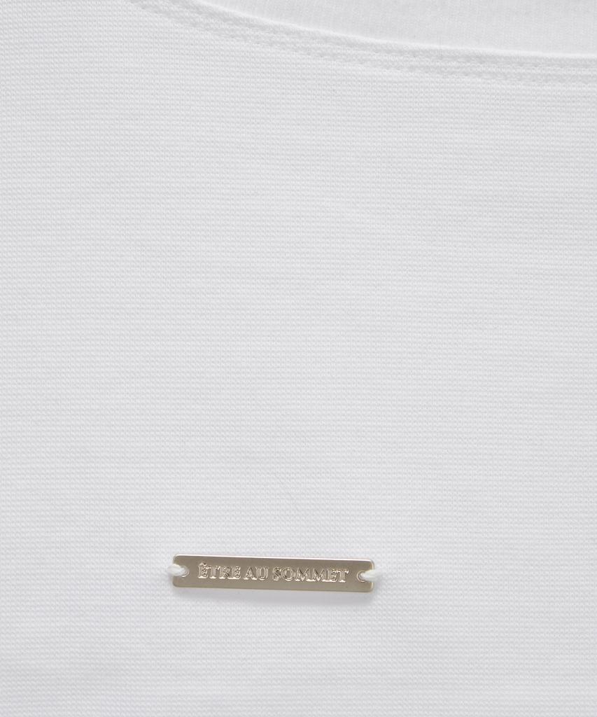 ETRE AU SOMMET Pigment Damage Panel Short Top (Ivory)