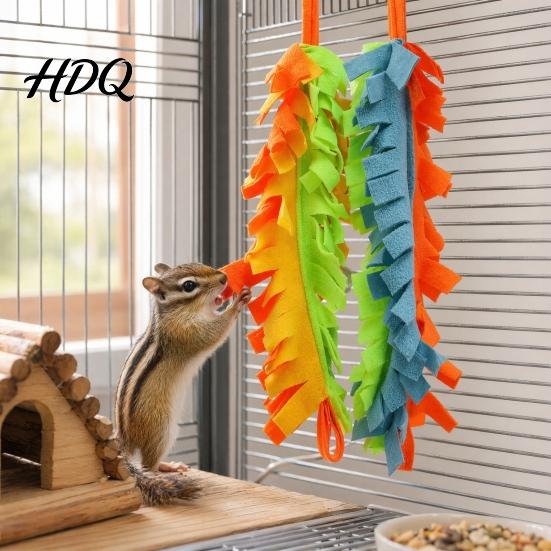 Hamster Climbing Toy 2Pcs Parrot Chewing with Metal Hanging Ring Colorful Felt