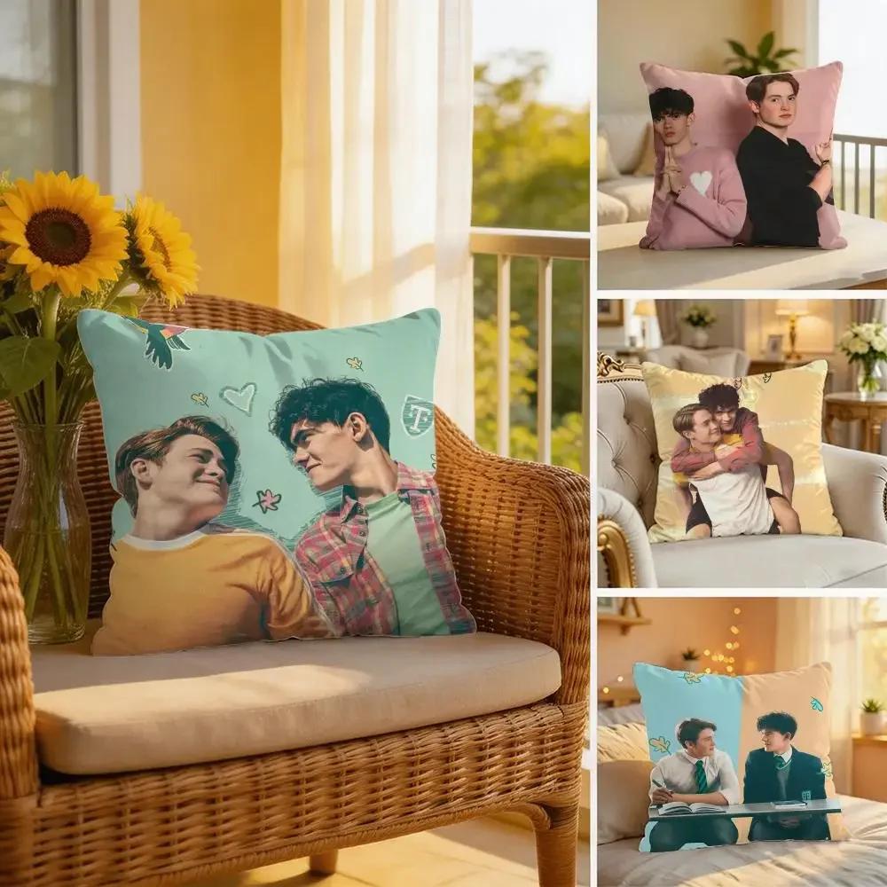 TV HHeartstopper Cushion Cover Soft Plush Throw Pillow Cover DoubleSided Decorative Cushion Case Sofa Bedroom Home Decor