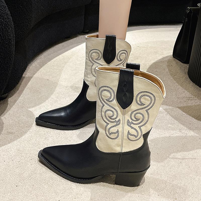 Retro western cowboycsizma 2025 új nyári vastag sarkú vékony közepes csizma sokoldalú hegyes színösszeállítás lovagcsizma