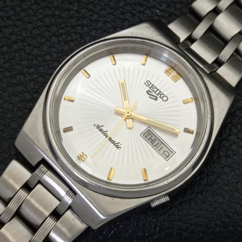 USED GENUINE VINTAGE SEIKO 5 AUTOMATIC JAPAN MENS SILVER DIAL WATCH A433297-2 R115-a433297