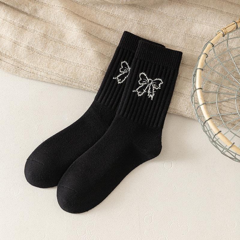 Bow-patterned Mid-calf Socks for Women Thin and Breathable for Spring and Summer Ballet-style Solid-colored Long Socks for Women In Summer