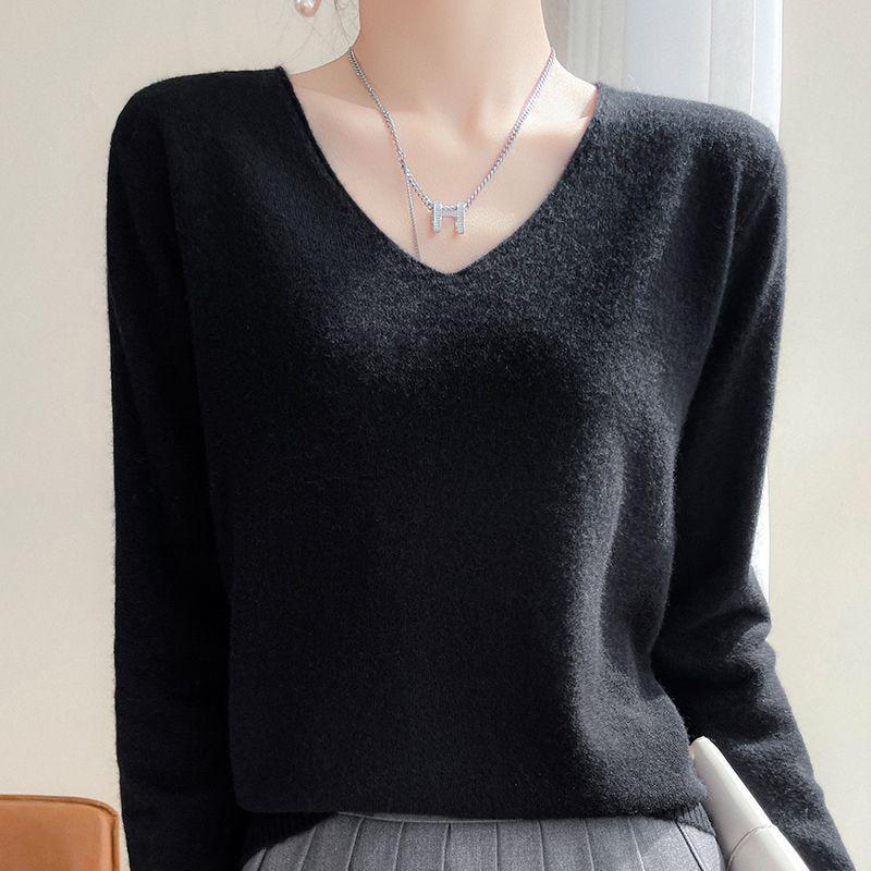 Women's V-Neck Wool Sweater: Autumn/Winter Loose-Fit, Solid Color Knit Pullover with Long Sleeves