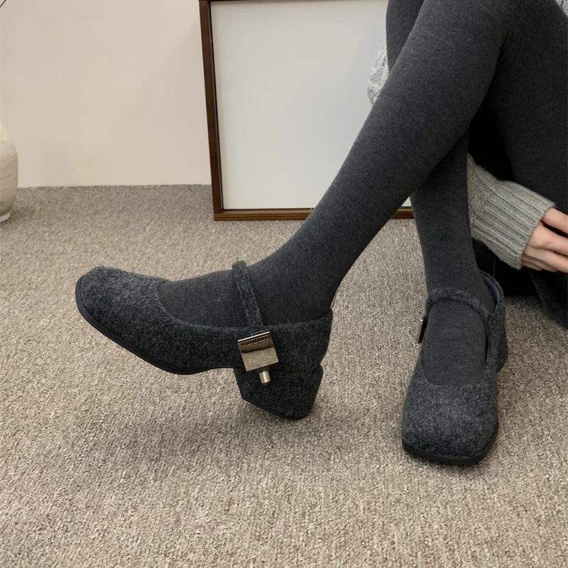 Gray Mary Jane Fluffy Shoes Women's Winter Wear New French Retro Woolen Thick Heel Single Shoes Women's Velvet High Heels