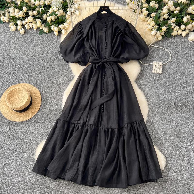 Dámské letní šaty s lucernovými rukávy a pasem staženým do pasu, jednoradové zapínání, límeček, lucernové krátké rukávy, ležérní styl, dámské šaty