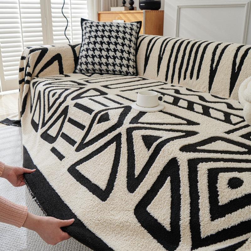 Polar Fleece Plush Sofa Cover Cloth Thickness Anti Slip Sofa Towel Geometric Print Couch Seat Cushion Mat Full Coverage Blanket