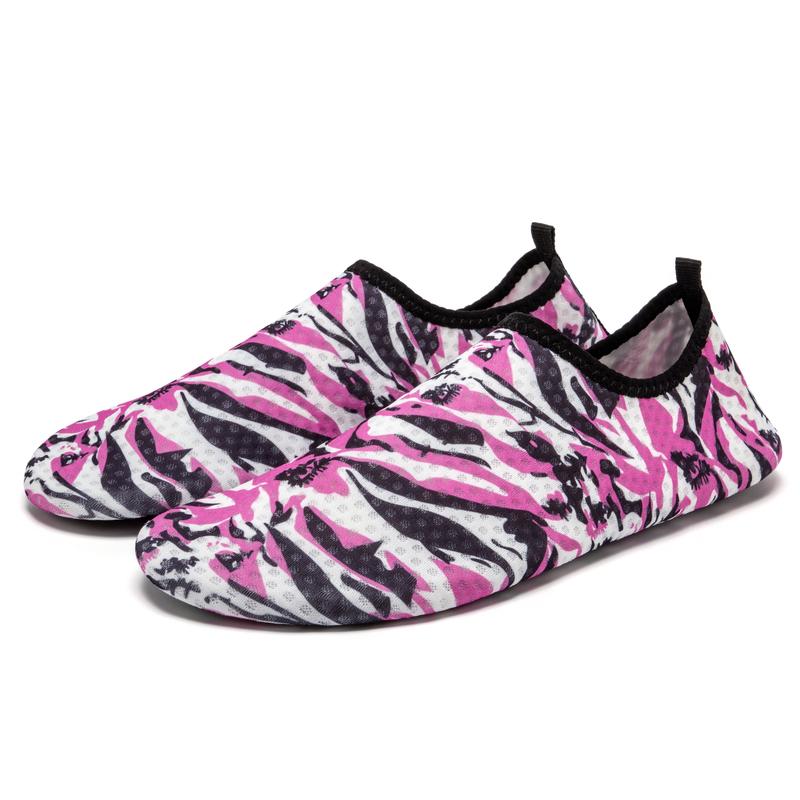 Women Men Water Barefoot Shoes Leopard Design Beach Shoes Quick Dry Hiking Sports Sandals Casual Training Shoes Light Sandals 46