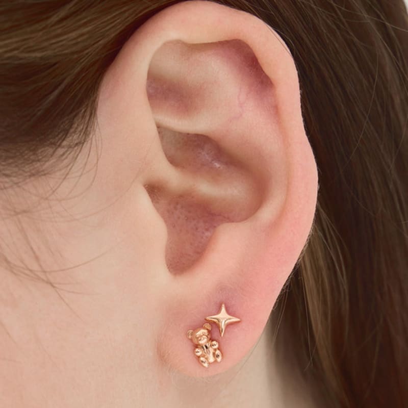 Own 14K Gold Starry Piercing