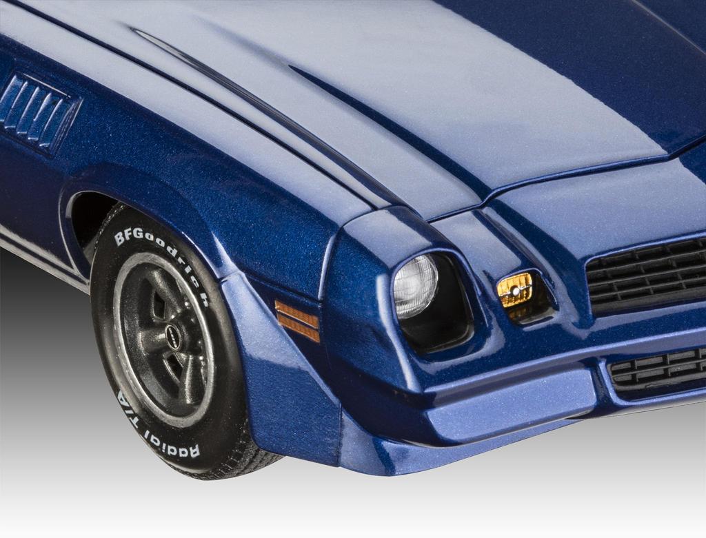 Revell Chevrolet Camaro Z/28 Model Kit 1/25 Plastic 07728 Car