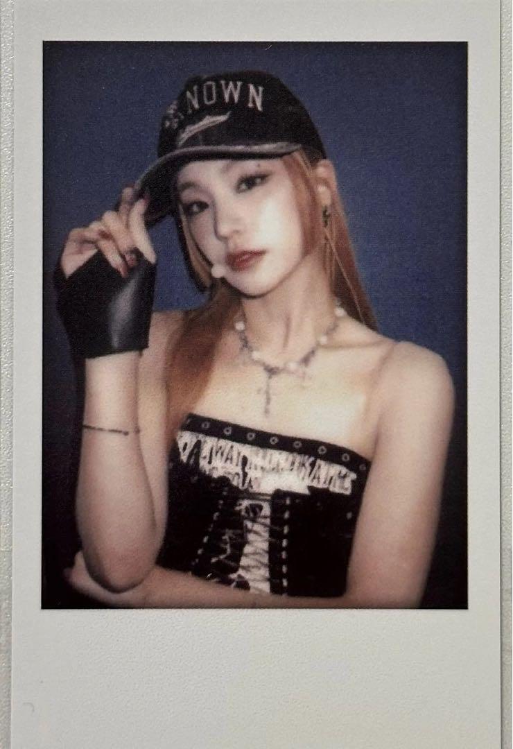 

[USED] ITZY BORN TO BE Yeji Soundwave Instax Trading Card