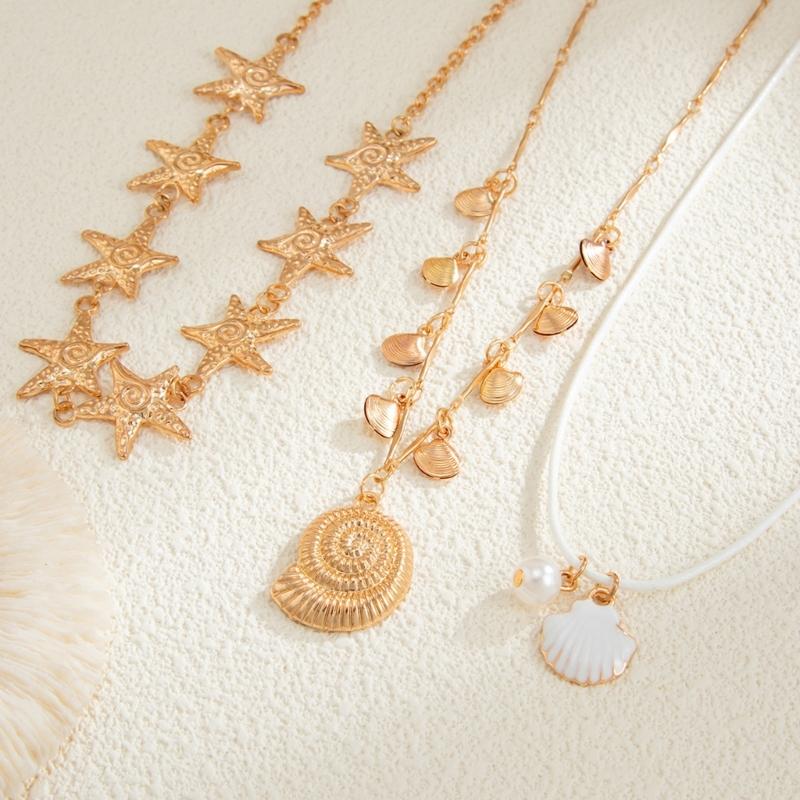 Elegant Clavicle Chain With Shell and Starfish Charm Casual Bohemian Jewelry for Daily Wear or Holiday Outfits