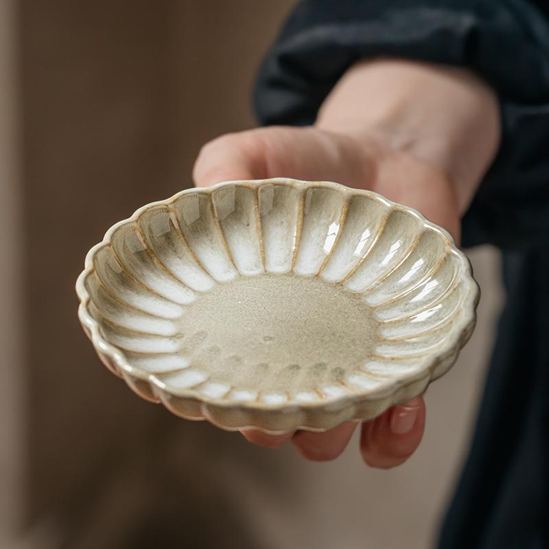 Fangchu Retro Petal Taste Plate Japanese Taste Plate Ceramic Small Plate Barbecue Dipping Saucer Export