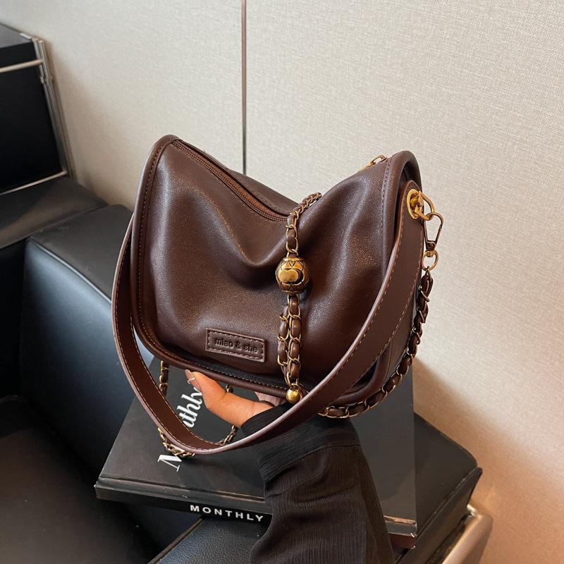 Chain Bag Fashionable Versatile Messenger Bag Foreign Style Shoulder Bag 2025 New INS Temperament Casual Simple Armpit Bag