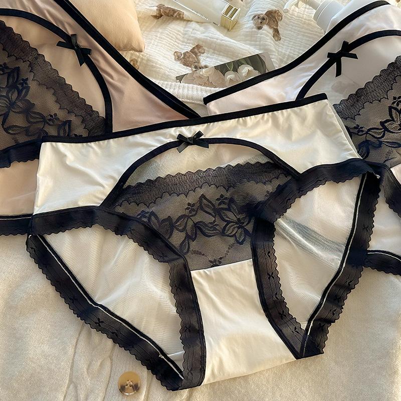 Plus Size Women Sexy Hormones Lace Edge Pure Desire To Hollow Out Mid Waist Panties
