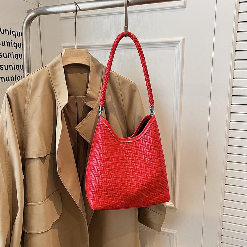 Premium texture woven pattern large capacity armpit bag women's new fashion versatile tote bag shoulder handbag