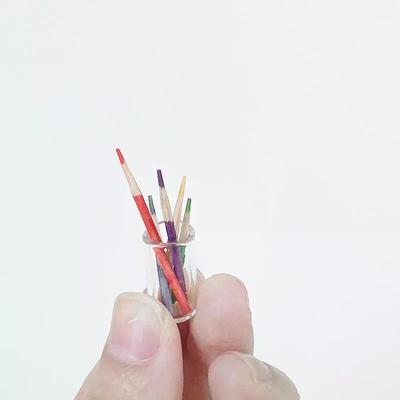 6Pcs Doll House Learning Scene Accessories 1:12 Dollhouse Miniature Small Pen Cup Holder With Color Pencil