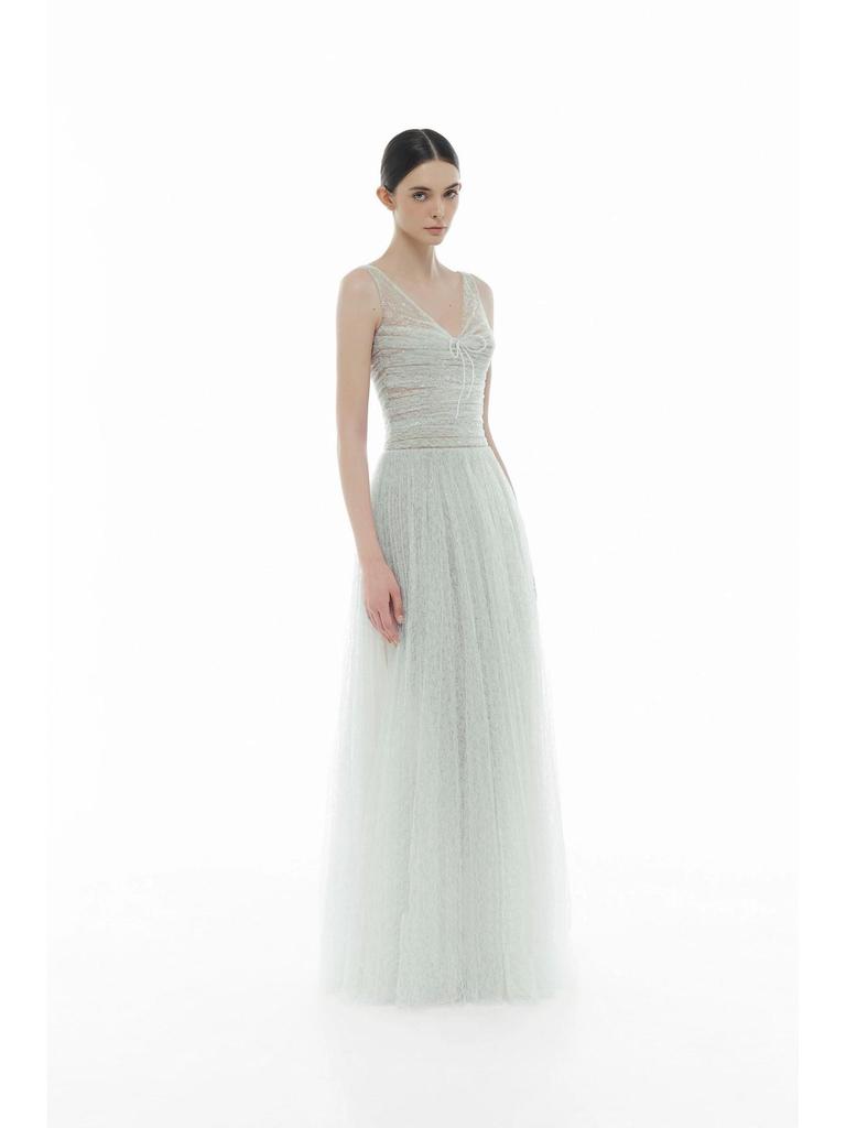 Vietnam Fairy Mesh V-neck Gown: Goddess-Style Wedding Dress 2206